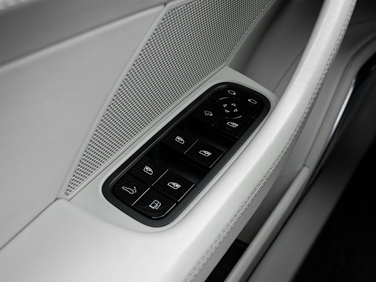 2019 Porsche Panamera Turbo S e-Hybrid Spt Turismo AWD Existing Warranty Photo
