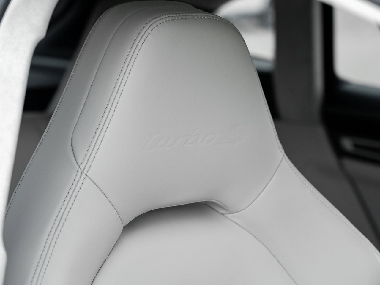 2019 Porsche Panamera Turbo S e-Hybrid Spt Turismo AWD Existing Warranty Photo