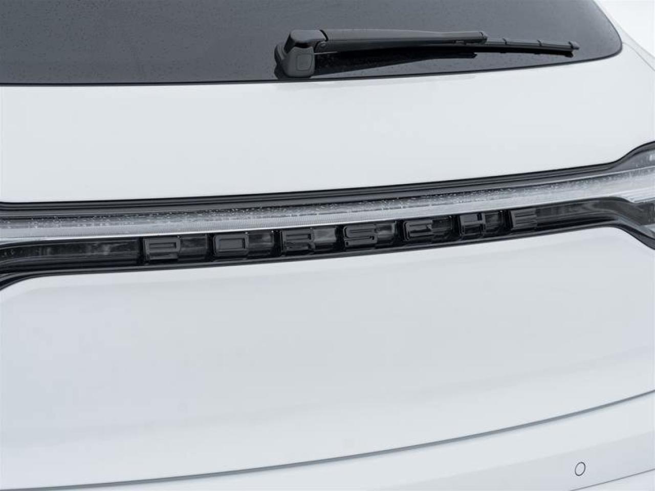 2025 Porsche Macan S AWD Premium Pkg Plus 21 RS Spyder Design Wheels Photo