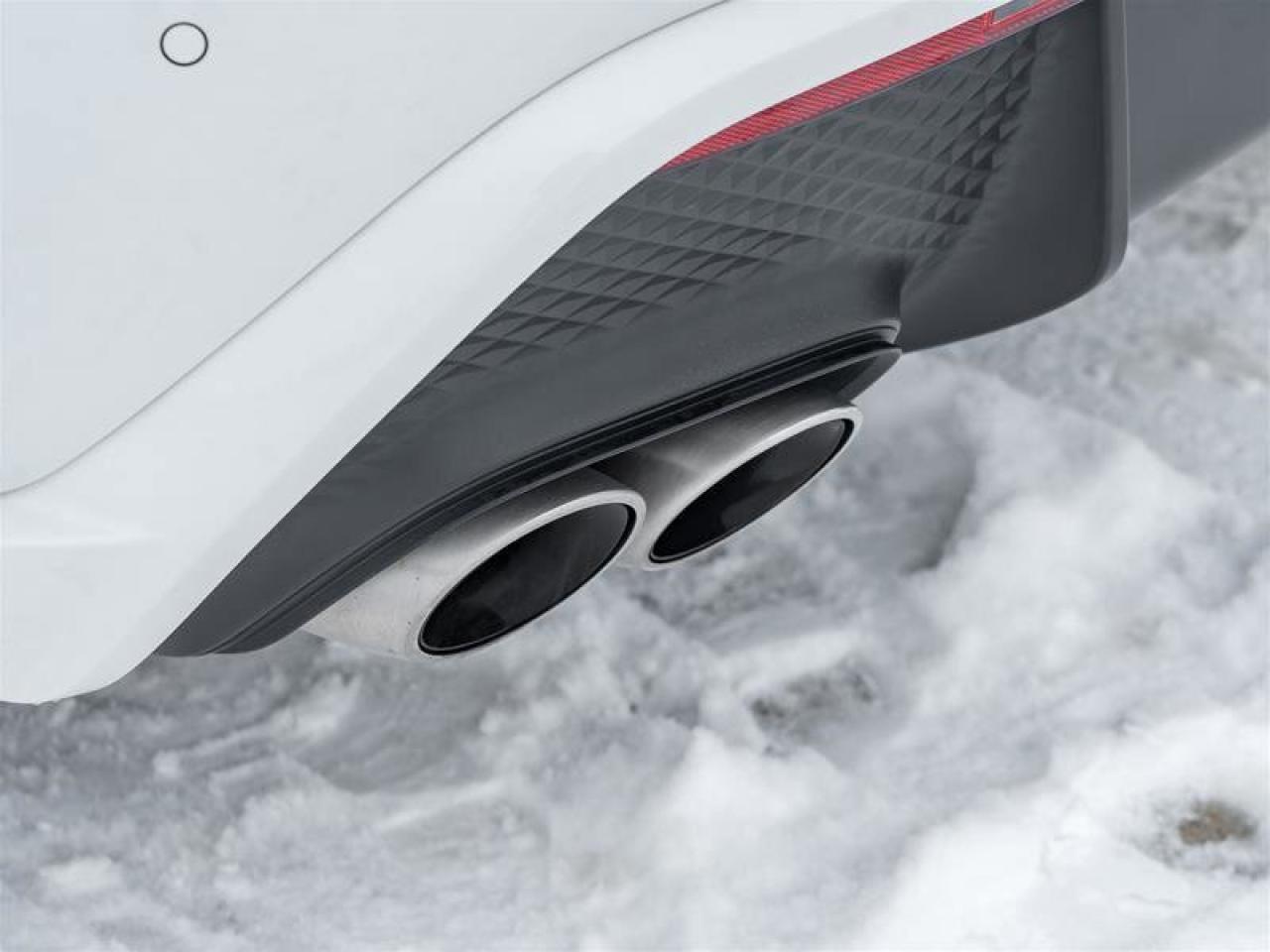 2025 Porsche Macan S AWD Premium Pkg Plus 21 RS Spyder Design Wheels Photo