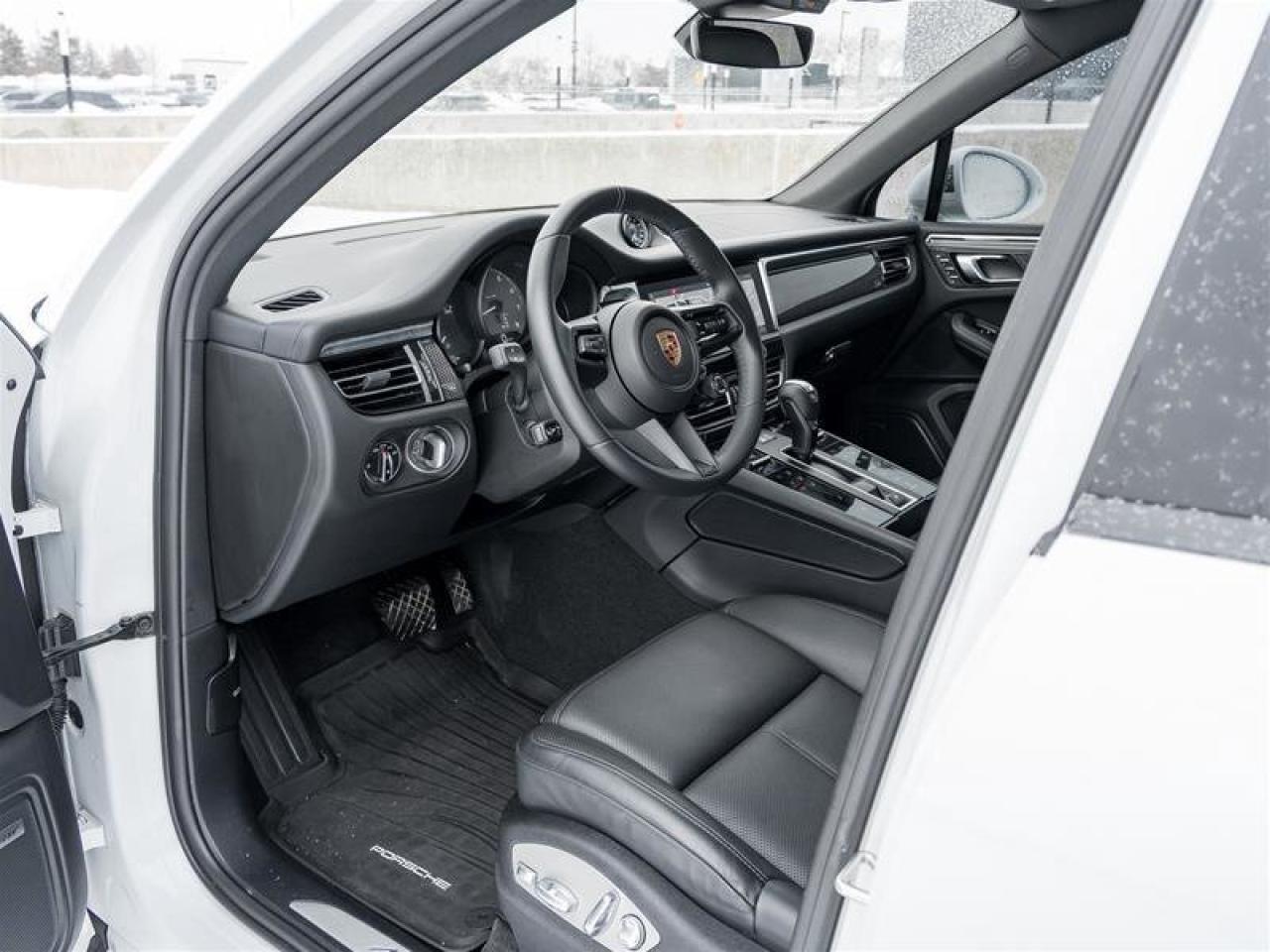 2025 Porsche Macan S AWD Premium Pkg Plus 21 RS Spyder Design Wheels Photo