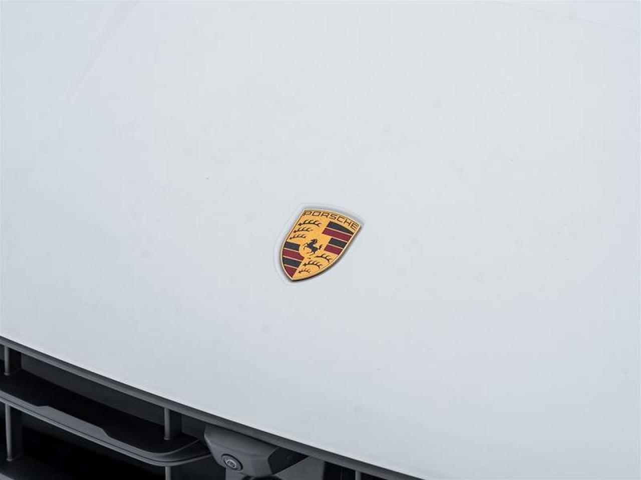 2025 Porsche Macan S AWD Premium Pkg Plus 21 RS Spyder Design Wheels Photo