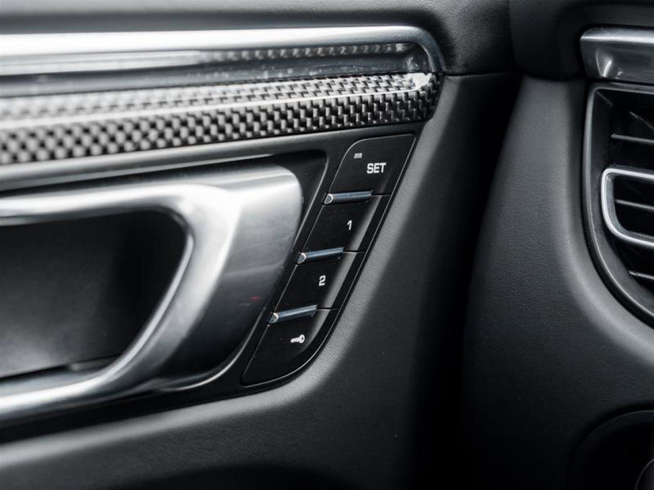 2025 Porsche Macan S AWD Premium Pkg Plus 21 RS Spyder Design Wheels Photo