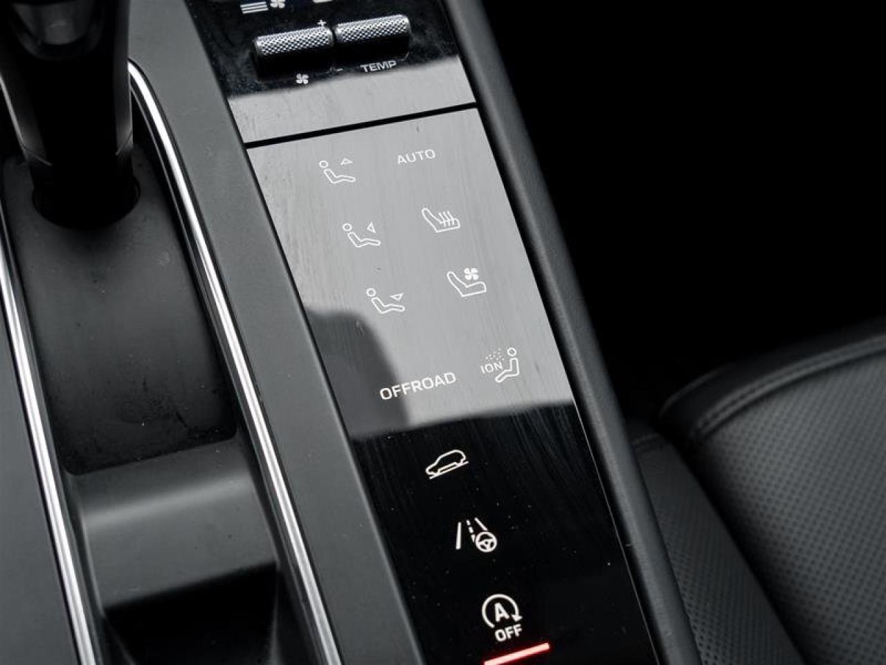 2025 Porsche Macan S AWD Premium Pkg Plus 21 RS Spyder Design Wheels Photo