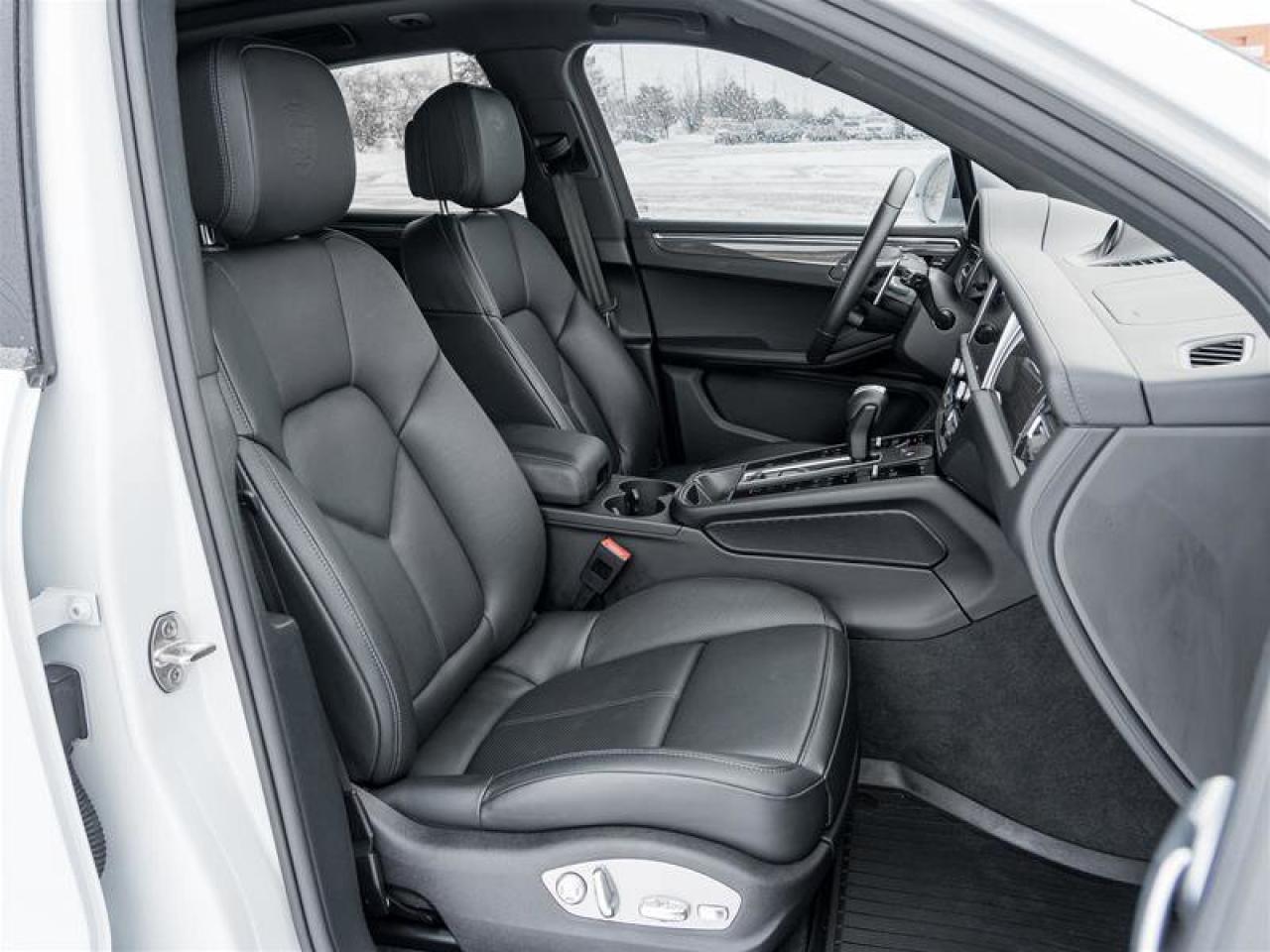 2025 Porsche Macan S AWD Premium Pkg Plus 21 RS Spyder Design Wheels Photo