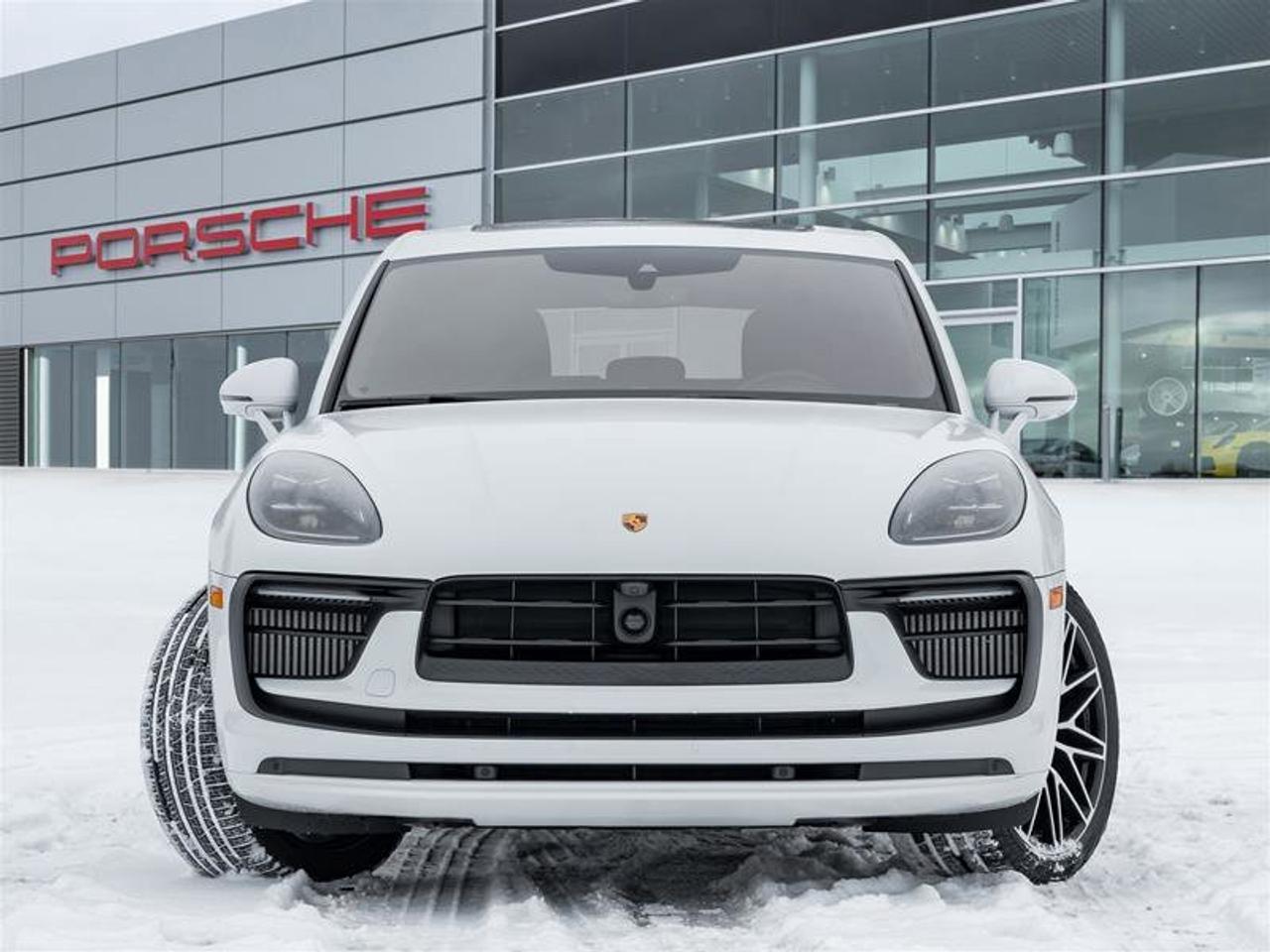 2025 Porsche Macan S AWD Premium Pkg Plus 21 RS Spyder Design Wheels Photo