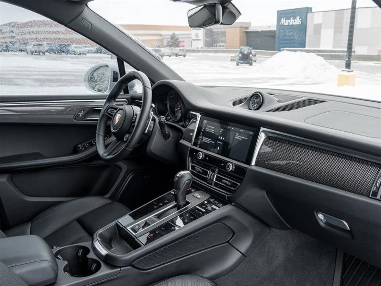 2025 Porsche Macan S AWD Premium Pkg Plus 21 RS Spyder Design Wheels Photo