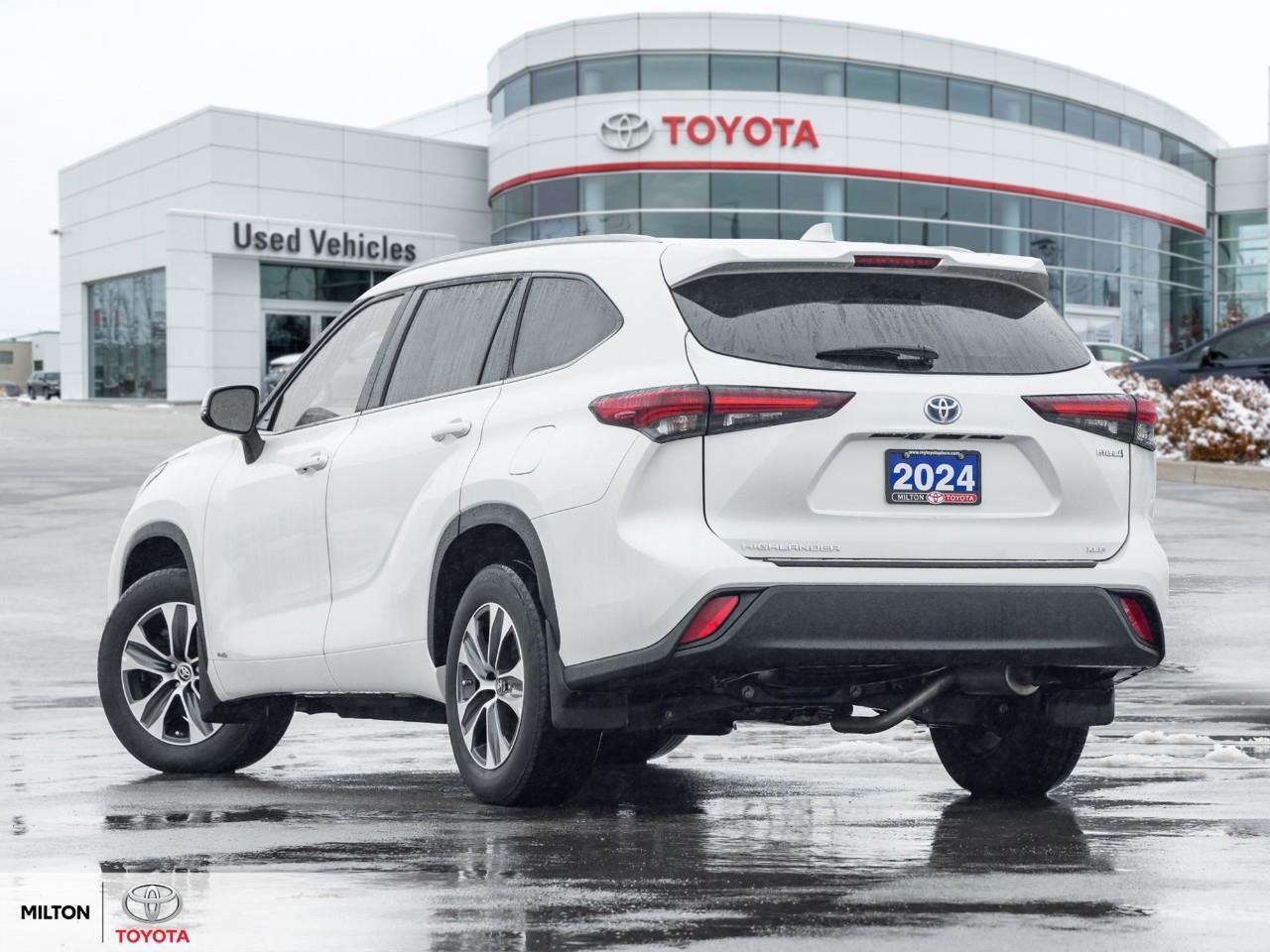 2024 Toyota Highlander Hybrid LEATHER NAVIGATION SUNROOF BLIND SPOT 8 PASSENGER Photo