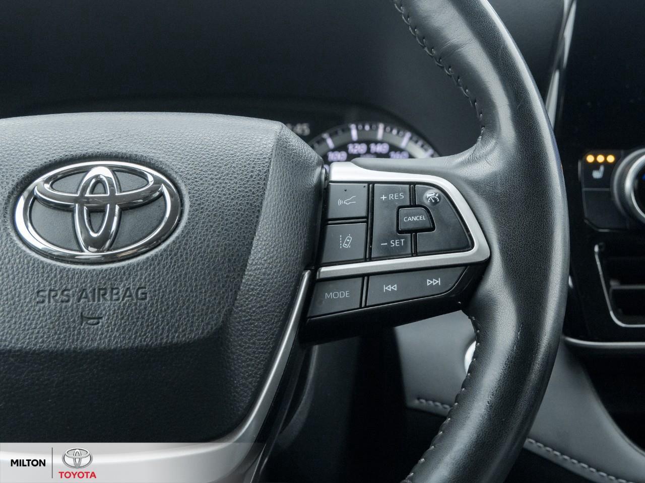 2024 Toyota Highlander Hybrid LEATHER NAVIGATION SUNROOF BLIND SPOT 8 PASSENGER Photo