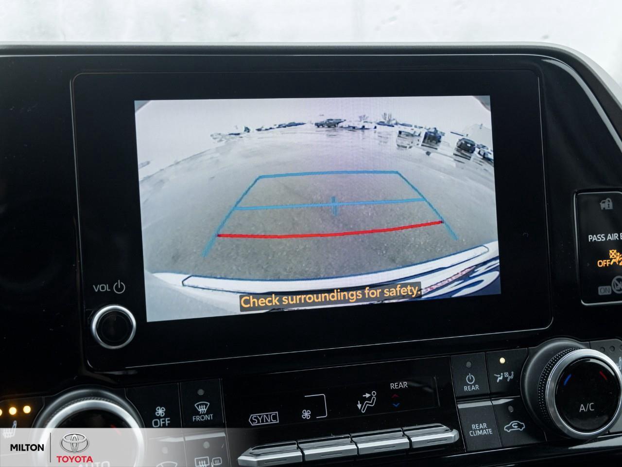 2024 Toyota Highlander Hybrid LEATHER NAVIGATION SUNROOF BLIND SPOT 8 PASSENGER Photo