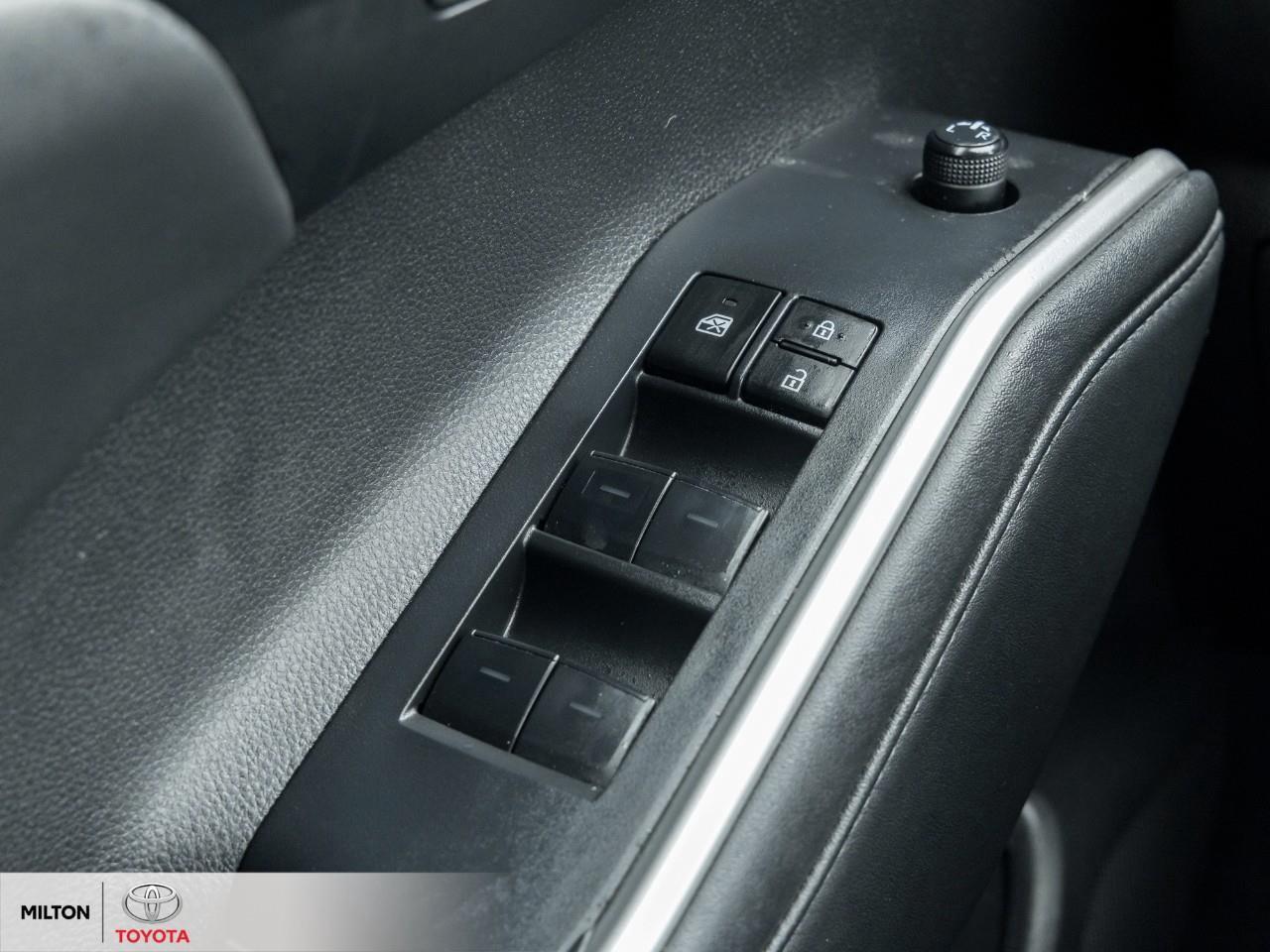 2024 Toyota Highlander Hybrid LEATHER NAVIGATION SUNROOF BLIND SPOT 8 PASSENGER Photo