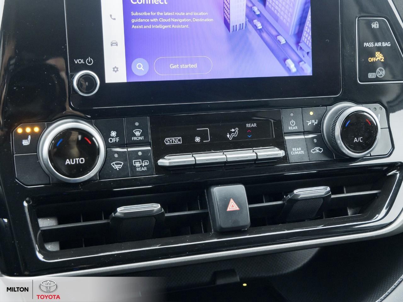 2024 Toyota Highlander Hybrid LEATHER NAVIGATION SUNROOF BLIND SPOT 8 PASSENGER Photo