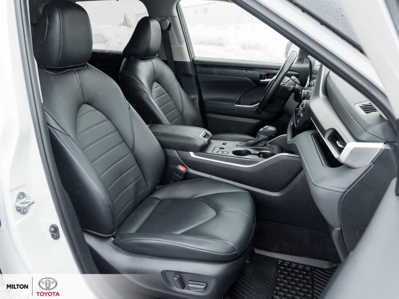 2024 Toyota Highlander Hybrid LEATHER NAVIGATION SUNROOF BLIND SPOT 8 PASSENGER Photo