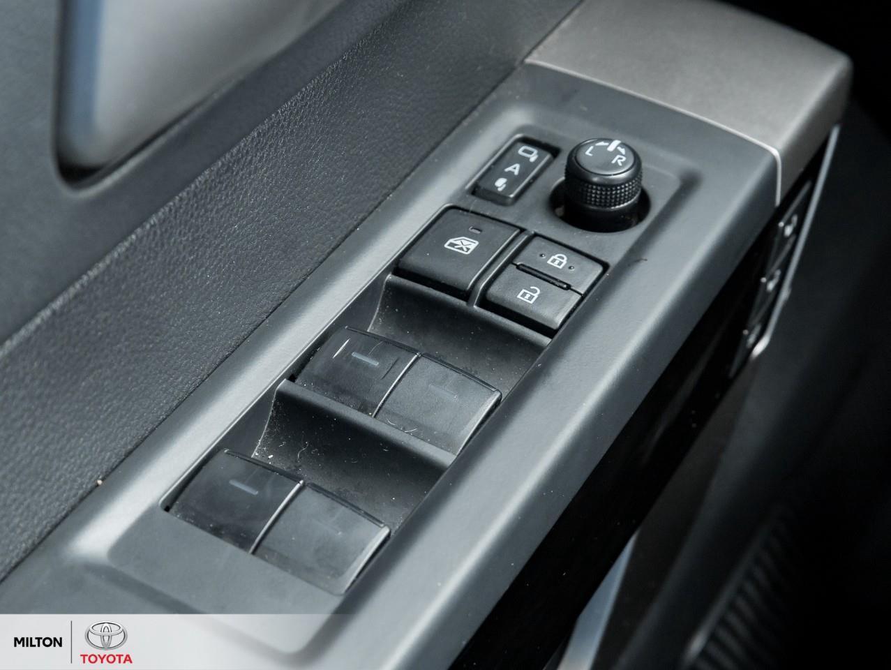 2025 Toyota Tundra HYBRID LIMITED 4X4 CREW CAB LEATHER VENTILATED SEA Photo