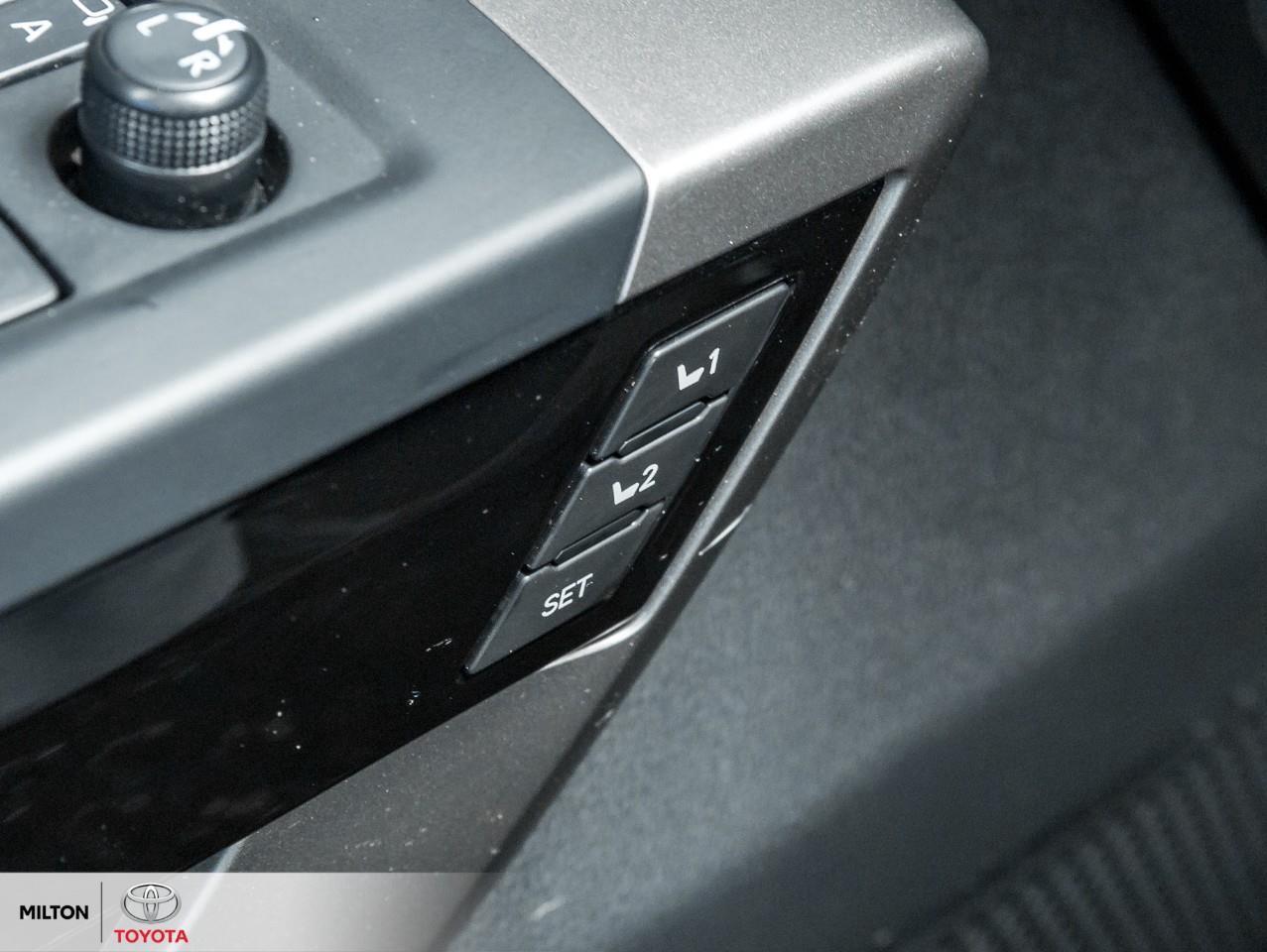 2025 Toyota Tundra HYBRID LIMITED 4X4 CREW CAB LEATHER VENTILATED SEA Photo