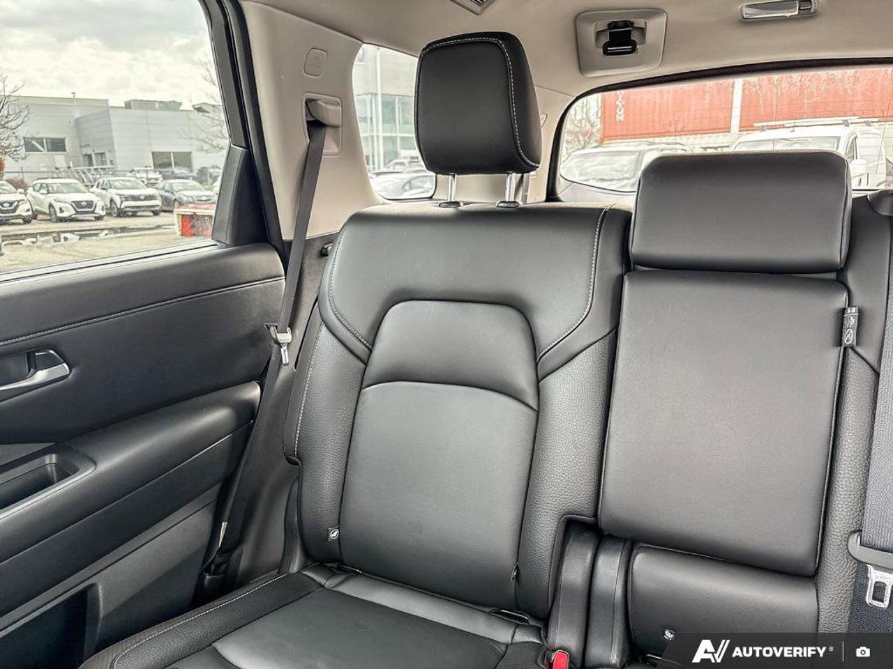 2024 Nissan Pathfinder SL   8 Passenger   Navigation   Moonroof   Leather Photo