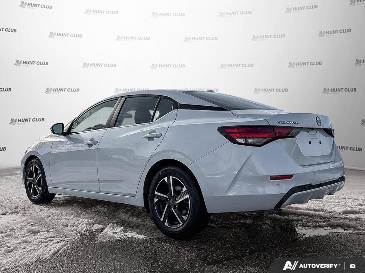 2024 Nissan Sentra SV Photo