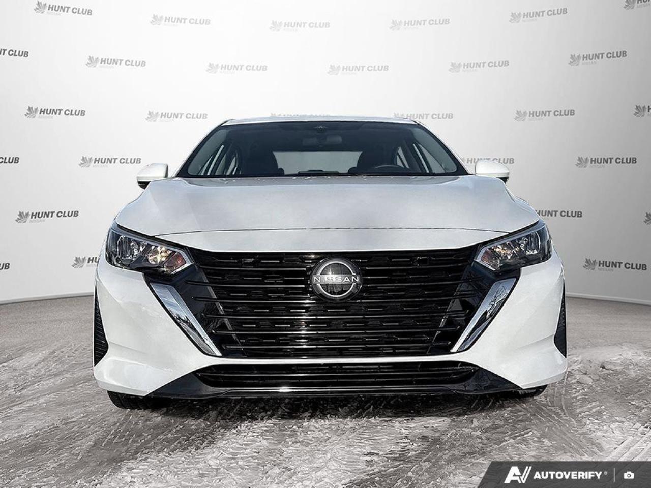 2024 Nissan Sentra SV Photo