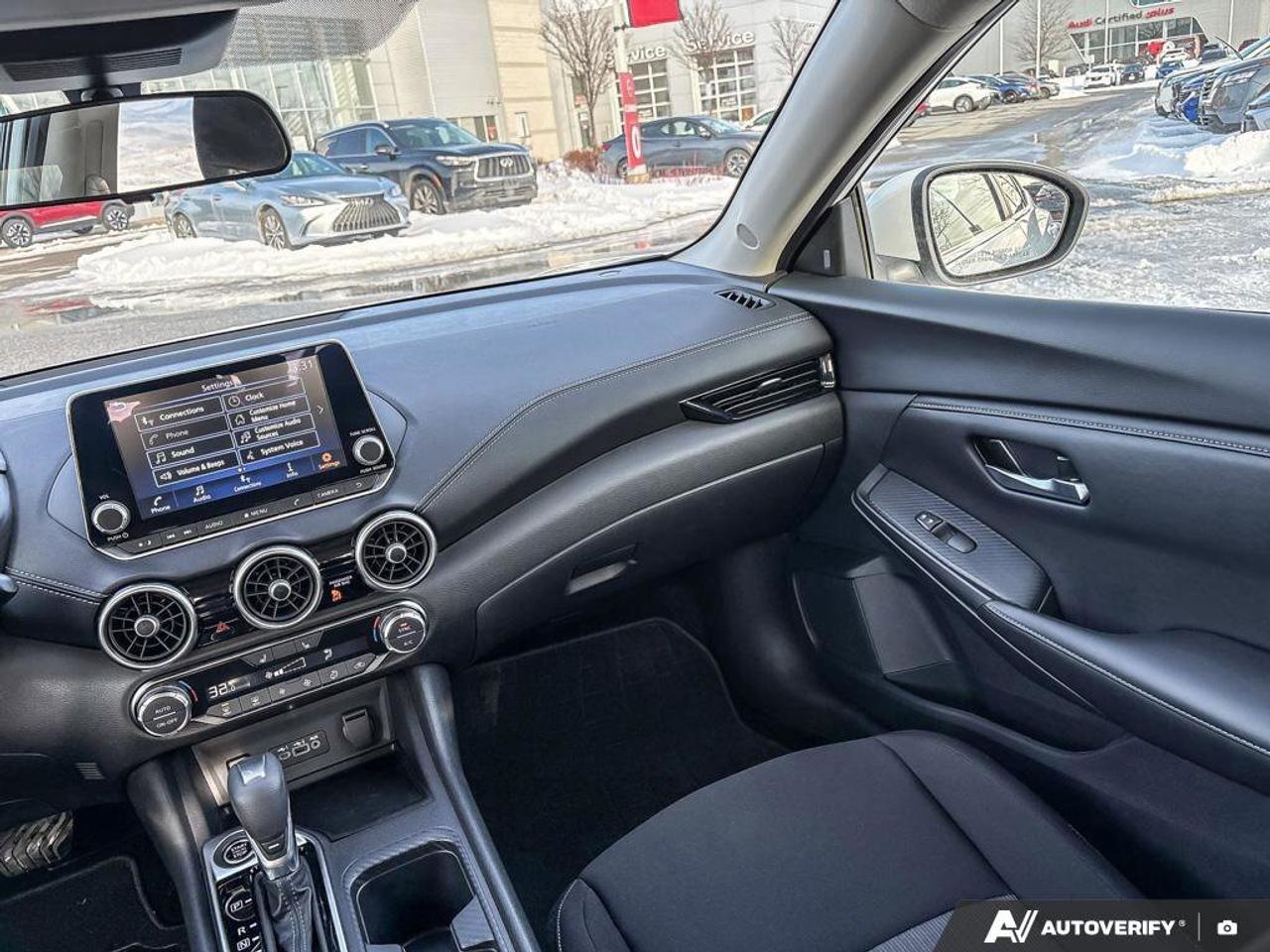 2024 Nissan Sentra SV Photo