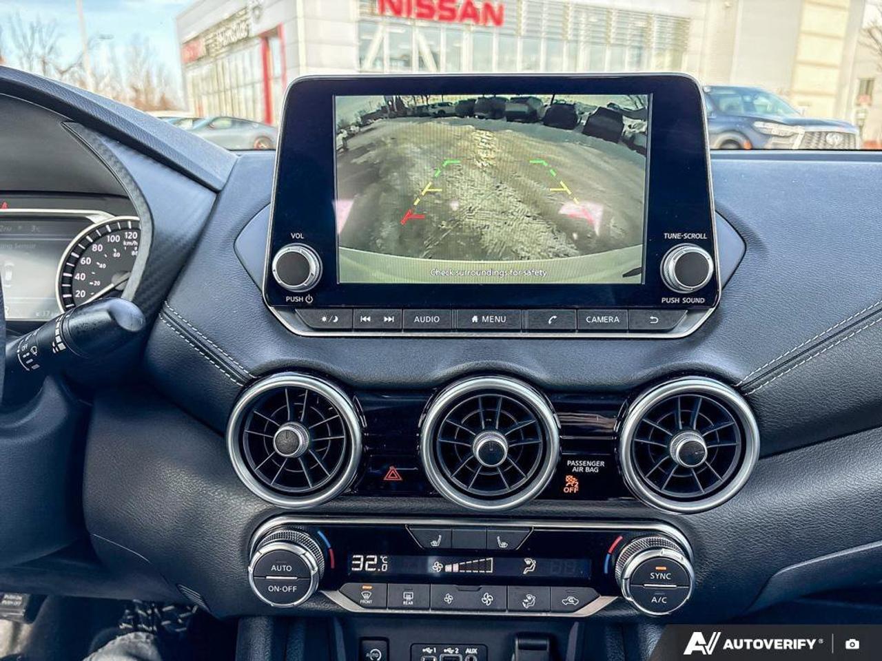 2024 Nissan Sentra SV Photo