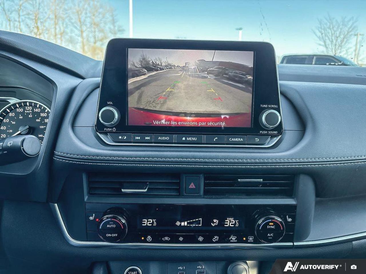 2023 Nissan Rogue S   Heated Seats   Apple CarPlay   Alloy Rims Photo