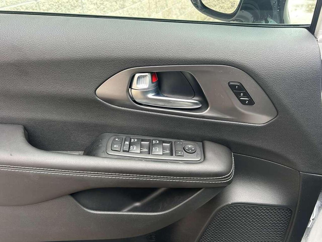 2026 Chrysler Pacifica Select All-Wheel Drive Passenger Van Photo