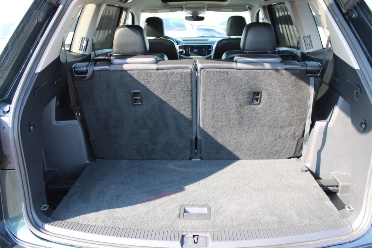 2021 Volkswagen Atlas Execline R-Line 4MOTION   No Accident   Clean Carf Photo