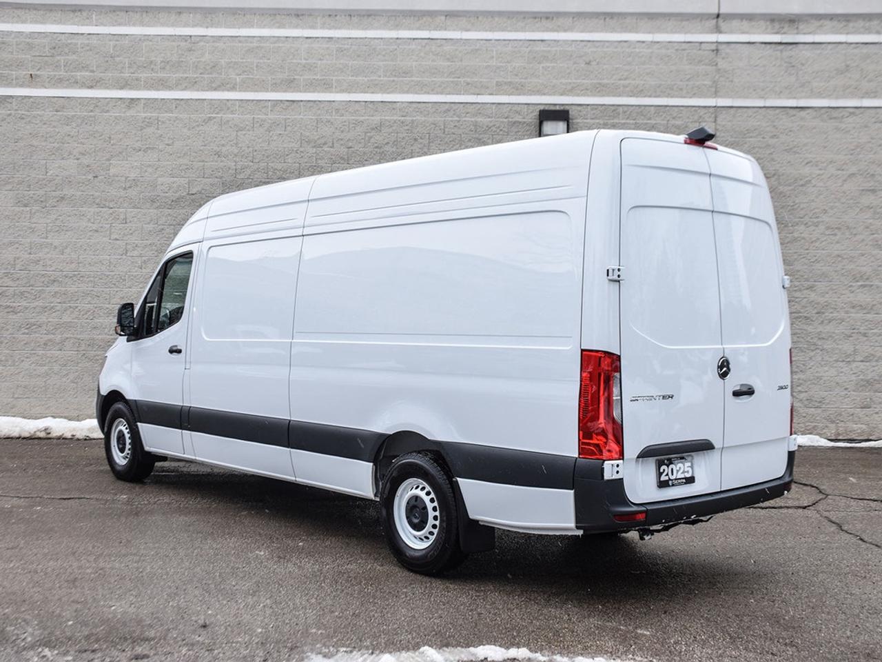 2025 Mercedes-Benz Sprinter 2500 High Roof 4-Cyl Diesel Sprinter 2500 Cargo Van 170 in. WB Rear-Wheel Drive Photo4