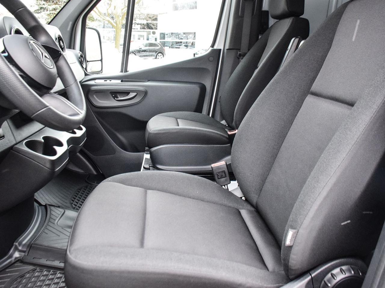 2025 Mercedes-Benz Sprinter 2500 High Roof 4-Cyl Diesel Sprinter 2500 Cargo Van 170 in. WB Rear-Wheel Drive Photo