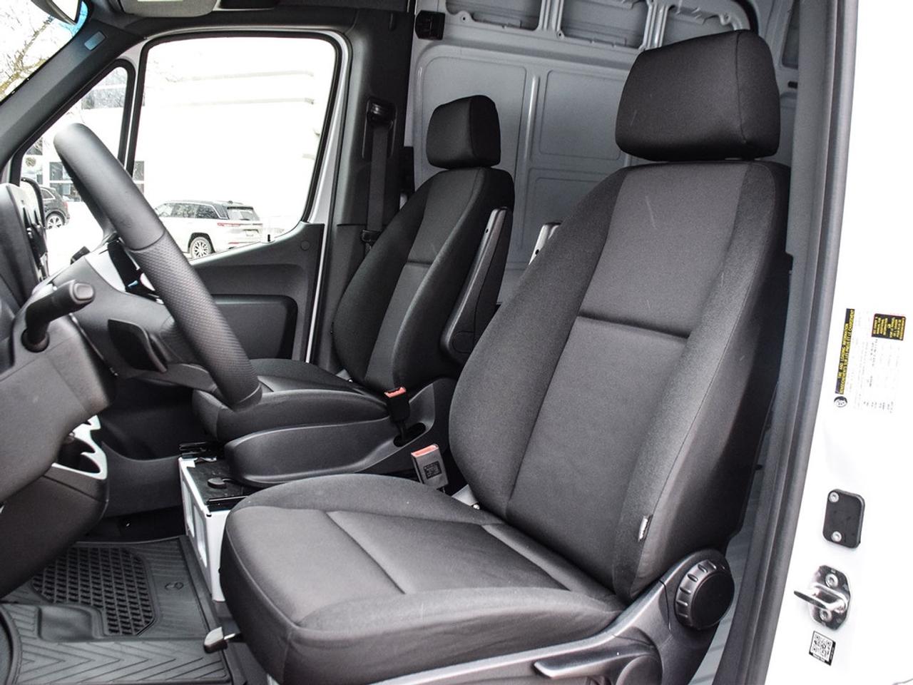 2025 Mercedes-Benz Sprinter 2500 High Roof 4-Cyl Diesel Sprinter 2500 Cargo Van 170 in. WB Rear-Wheel Drive Photo