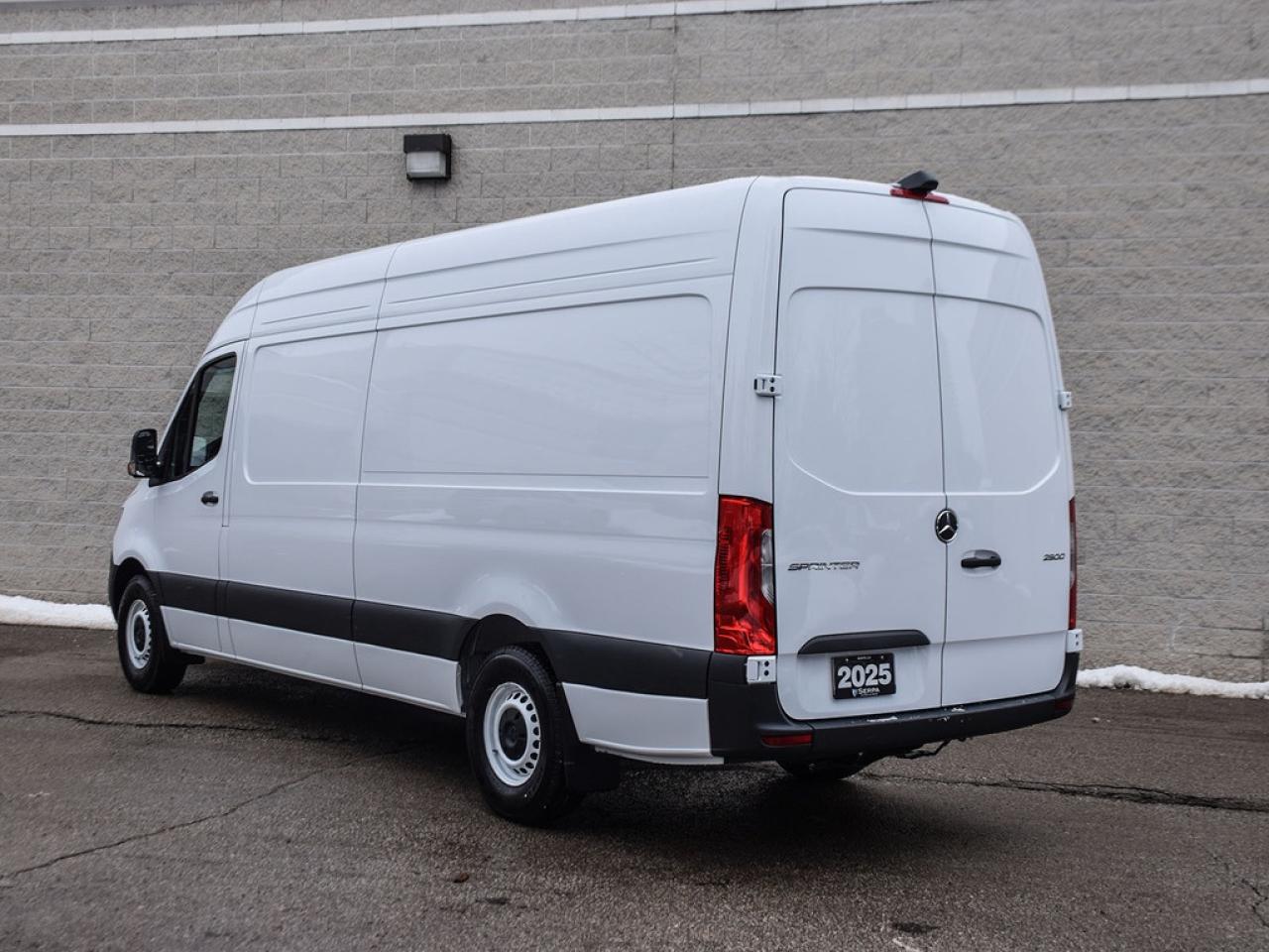 2025 Mercedes-Benz Sprinter 2500 High Roof 4-Cyl Diesel Sprinter 2500 Cargo Van 170 in. WB Rear-Wheel Drive Photo4