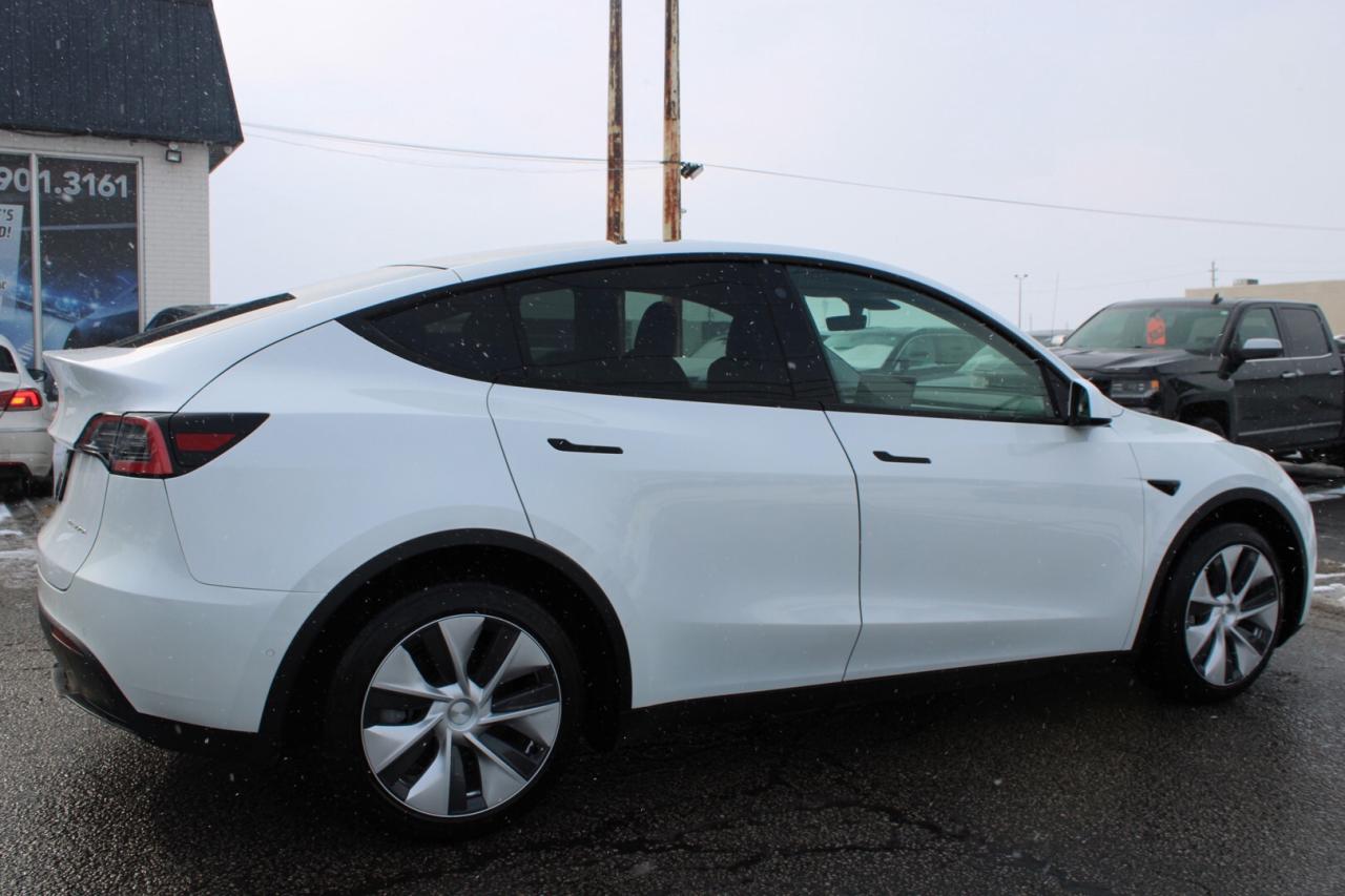 2021 Tesla Model Y Long Range   DUAL MOTOR   AWD   ONE OWNER Photo