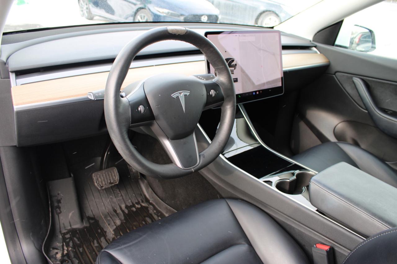 2021 Tesla Model Y Long Range   DUAL MOTOR   AWD   ONE OWNER Photo