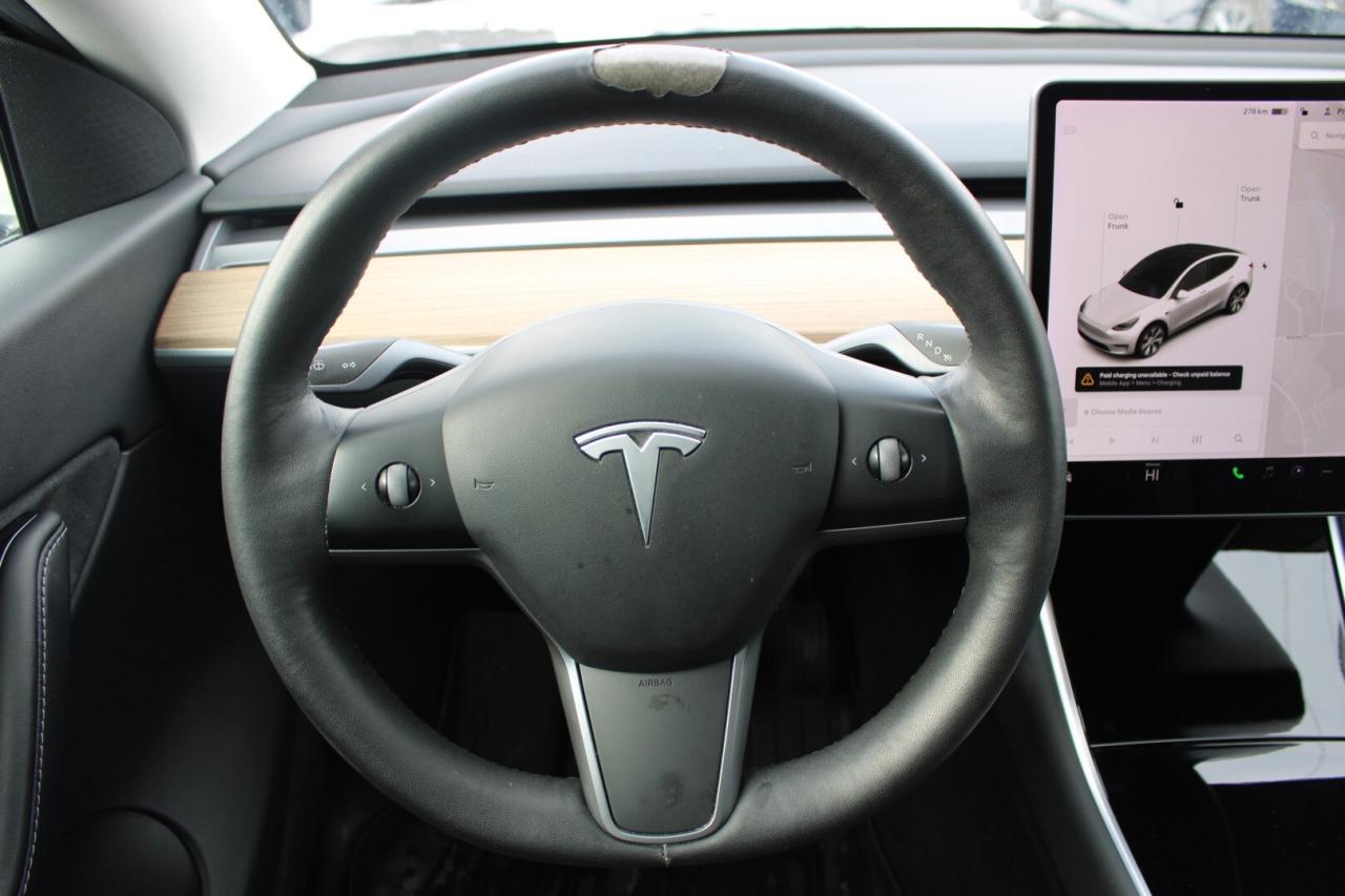 2021 Tesla Model Y Long Range   DUAL MOTOR   AWD   ONE OWNER Photo