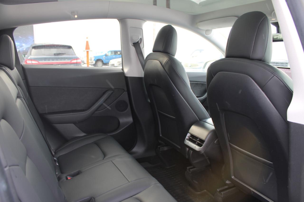 2021 Tesla Model Y Long Range   DUAL MOTOR   AWD   ONE OWNER Photo