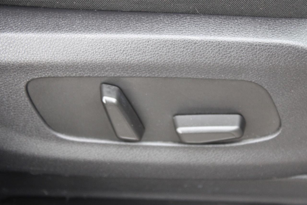 2022 Kia Carnival EX   No Accident  Clean Carfax   One Owner Photo