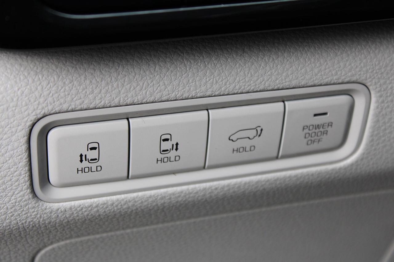 2022 Kia Carnival EX   No Accident  Clean Carfax   One Owner Photo