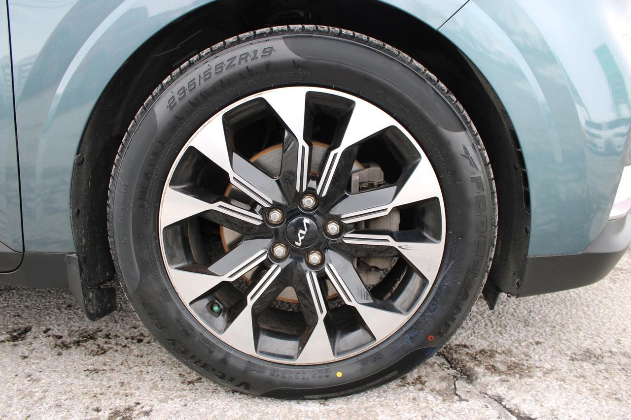 2022 Kia Carnival EX   No Accident  Clean Carfax   One Owner Photo