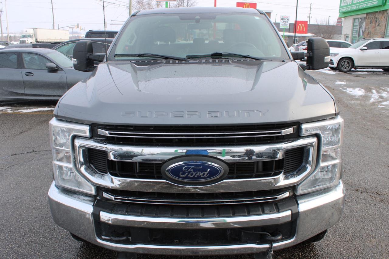 2022 Ford F-250 XLT Crew Cab 4WD ONE OWNER Photo