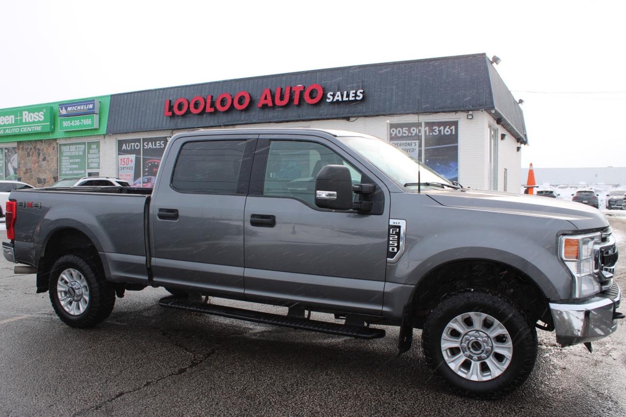 2022 Ford F-250 XLT Crew Cab 4WD ONE OWNER Photo