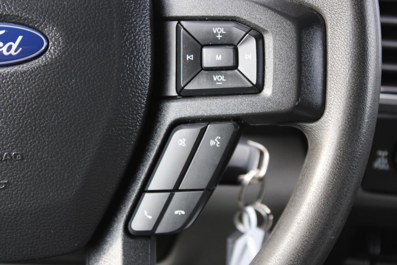 2022 Ford F-250 XLT Crew Cab 4WD ONE OWNER Photo