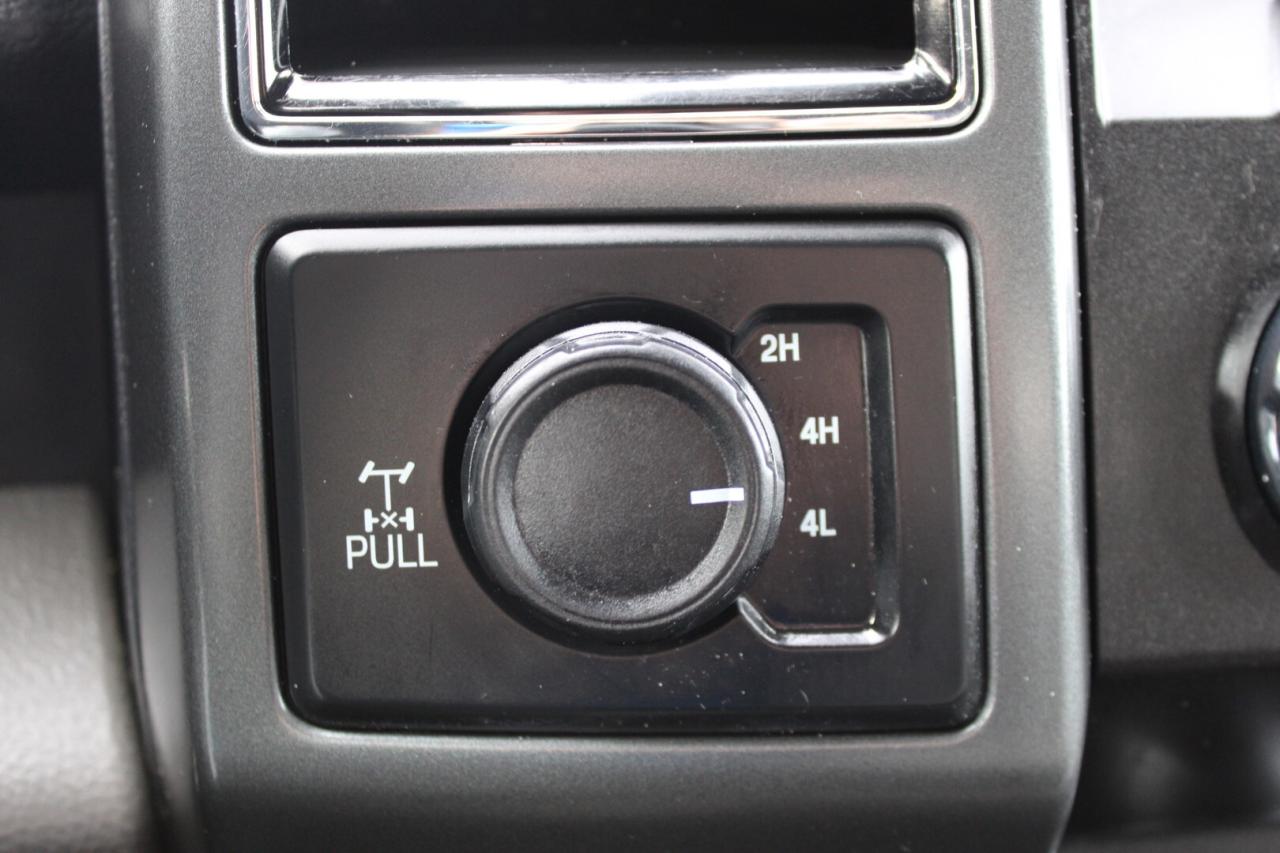 2022 Ford F-250 XLT Crew Cab 4WD ONE OWNER Photo