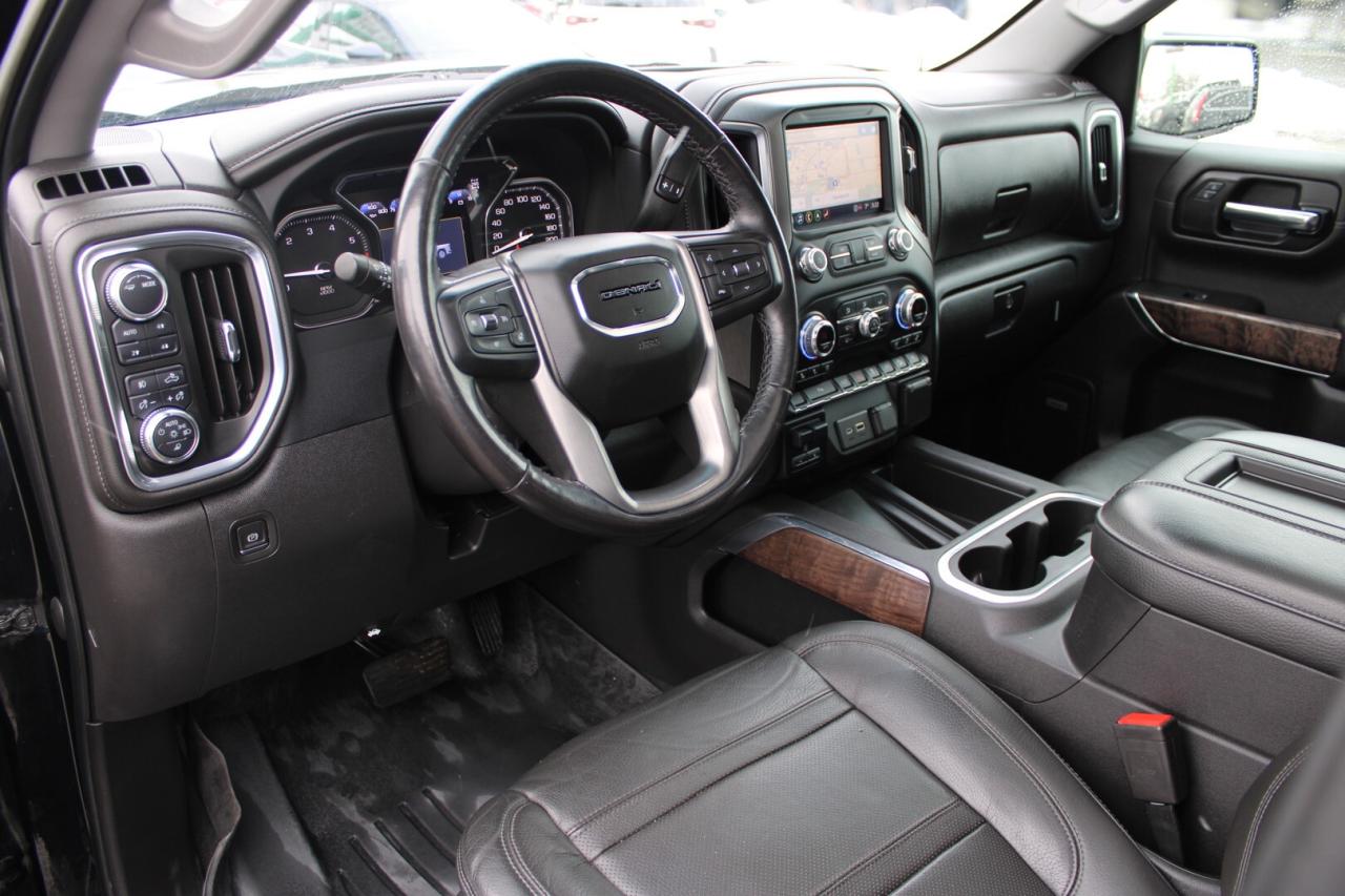 2022 GMC Sierra 1500 Denali Crew Cab 4WD 6.2L   One Owner Photo