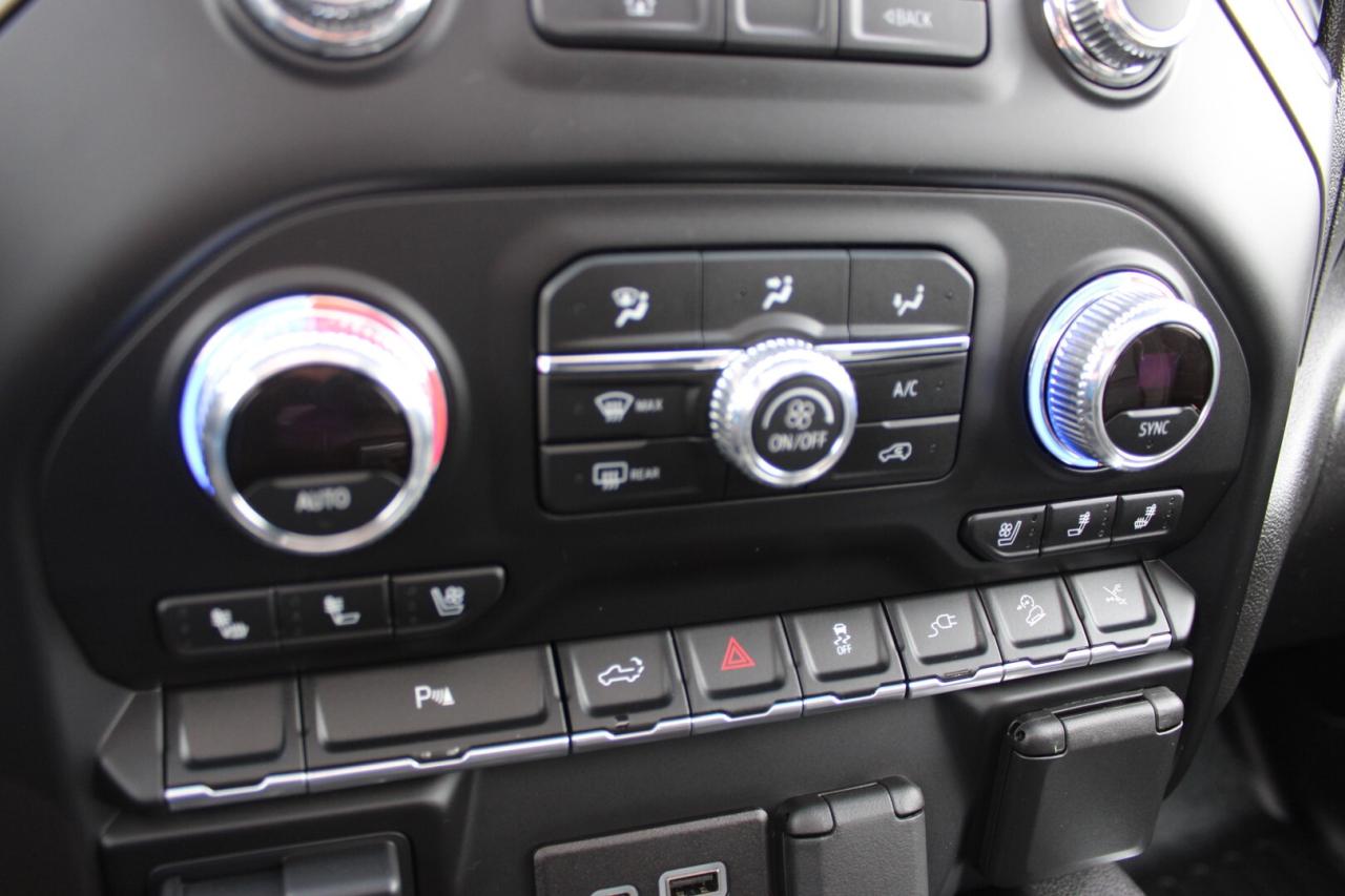 2022 GMC Sierra 1500 Denali Crew Cab 4WD 6.2L   One Owner Photo