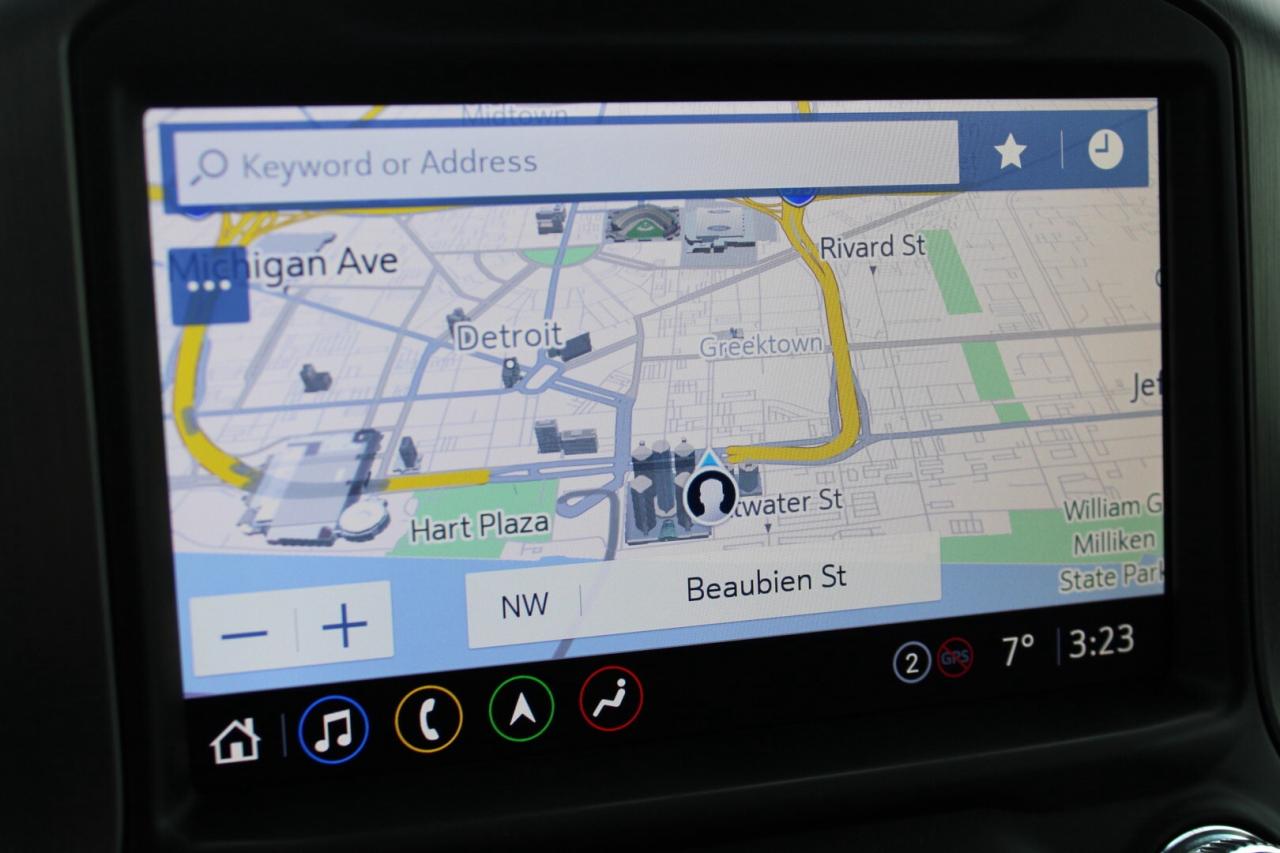 2022 GMC Sierra 1500 Denali Crew Cab 4WD 6.2L   One Owner Photo