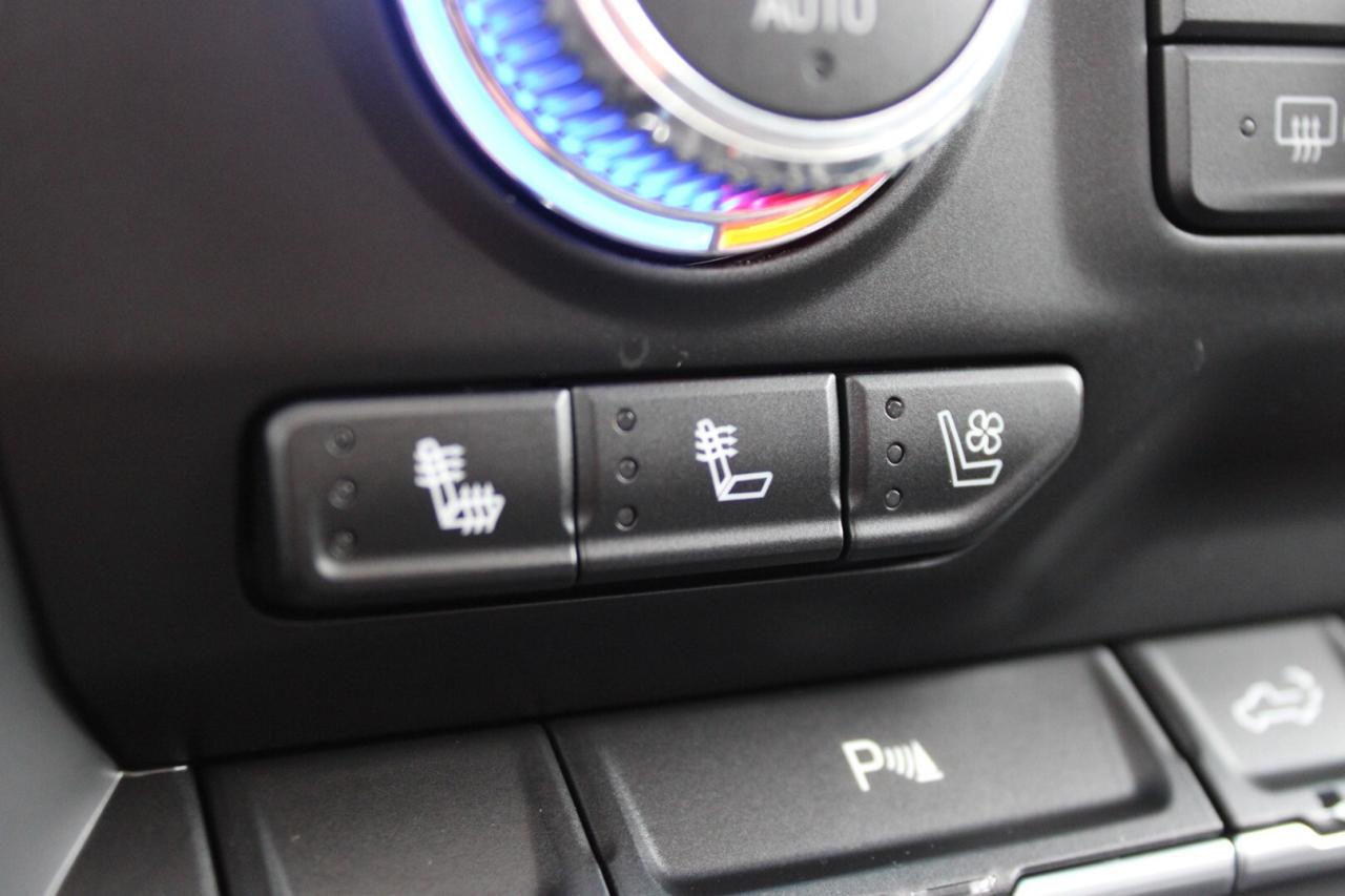 2022 GMC Sierra 1500 Denali Crew Cab 4WD 6.2L   One Owner Photo