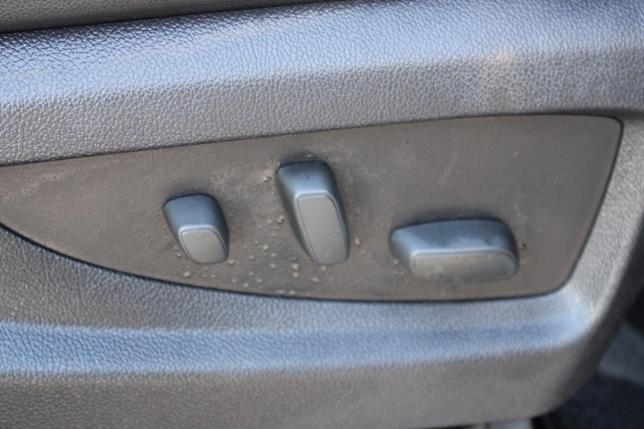 2015 GMC Sierra 1500 SLT Crew Cab 4WD   No Accident   Safety Certified Photo