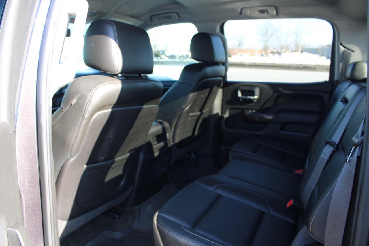 2015 GMC Sierra 1500 SLT Crew Cab 4WD   No Accident   Safety Certified Photo