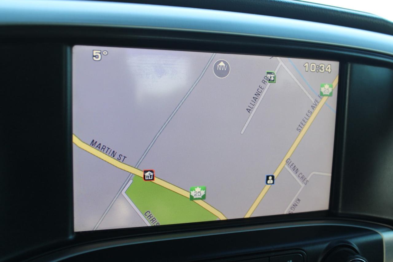 2015 GMC Sierra 1500 SLT Crew Cab 4WD   No Accident   Safety Certified Photo