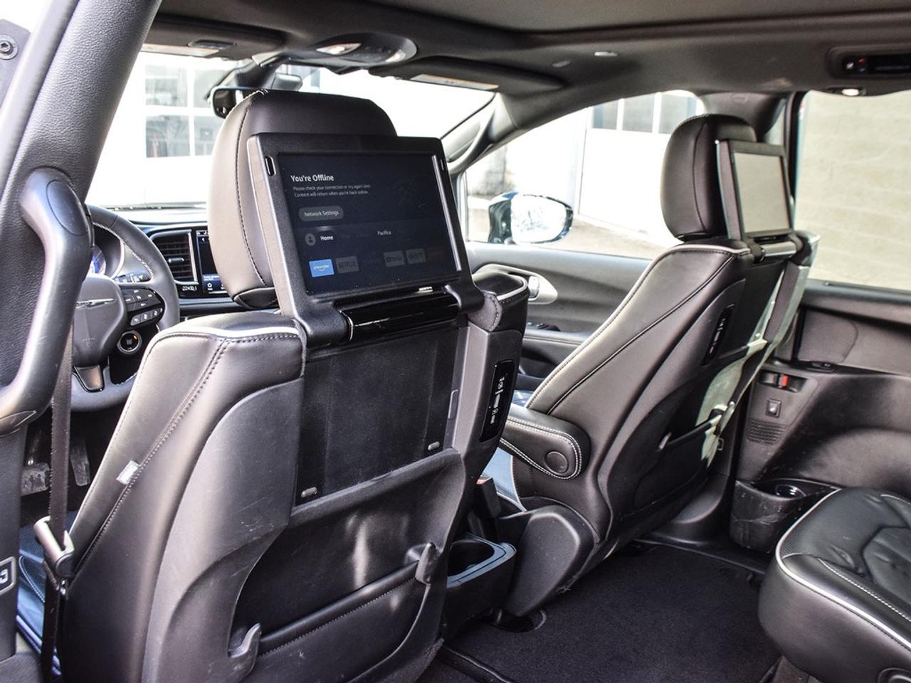 2024 Chrysler Pacifica Limited Front-Wheel Drive Passenger Van Photo